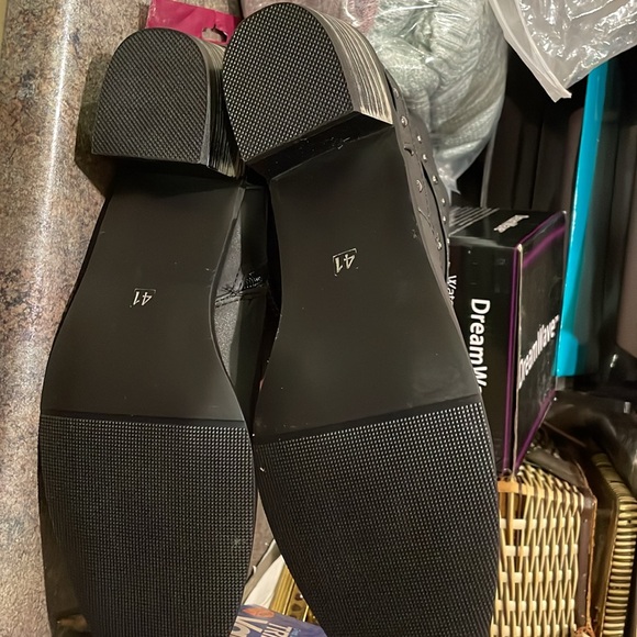 Buckled Zippered Black Vegan Leather Moto Ankle Boots NWT 11 - Picture 4 of 5